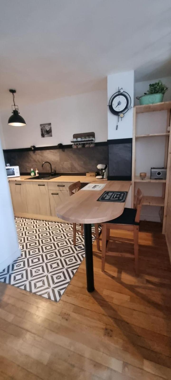 Apartamento Bayard La Tour Charleville-Mézières Exterior foto